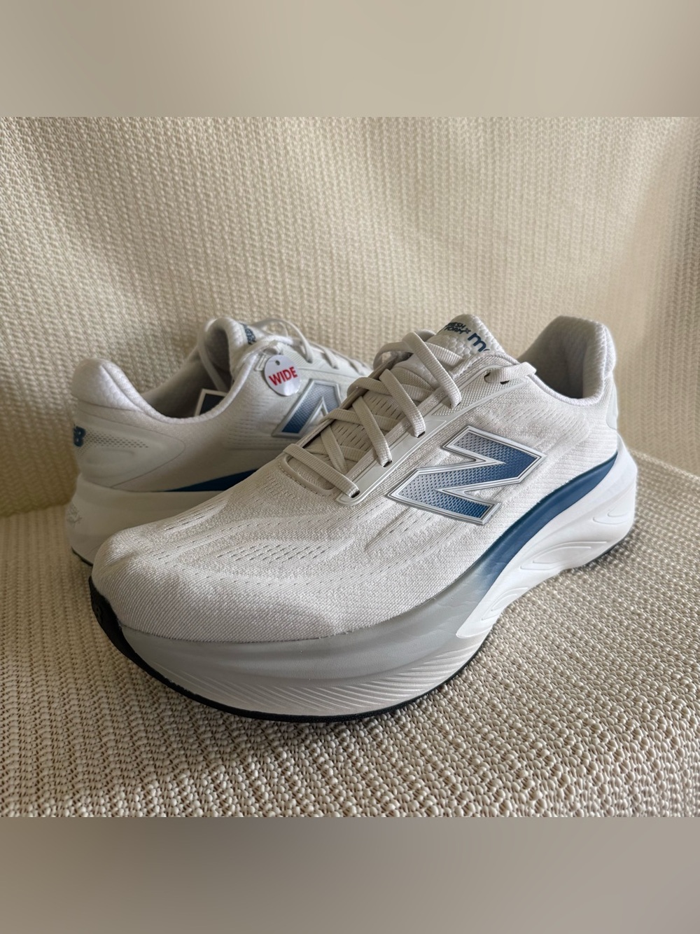 New Balance Fresh Foam X More v6 2E Wide Men’s 11.5 White Blue NWOB